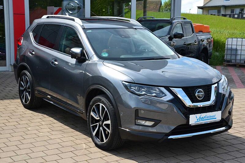 Nissan X-Trail Tekna 4x4, Panorama, AHK, top-Zustand!