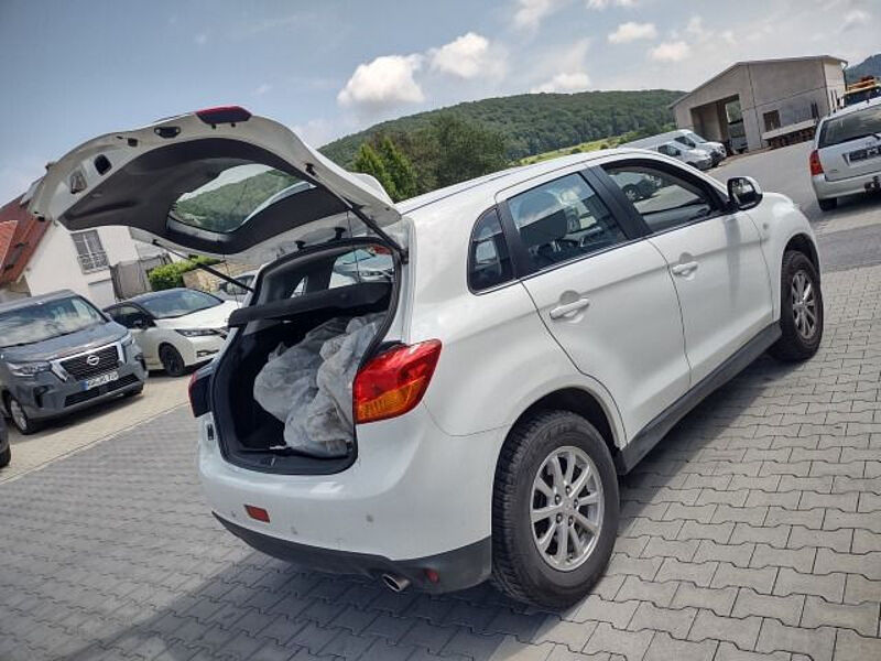 Mitsubishi ASX Inviite 2WD 1.6 MVEC / Klimaauto / Euro6