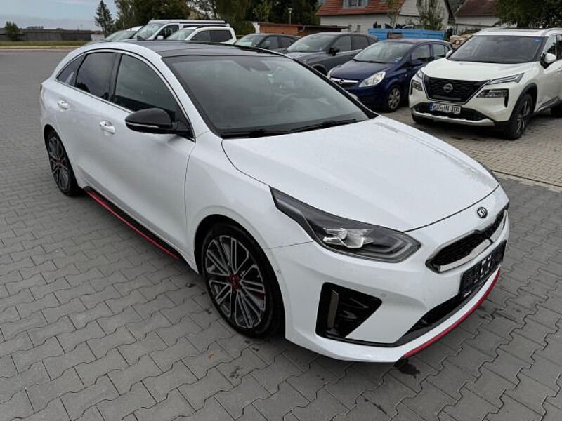 Kia pro_cee'd GT 1.6T-GDI DCT JBL SCHIEBEDACH