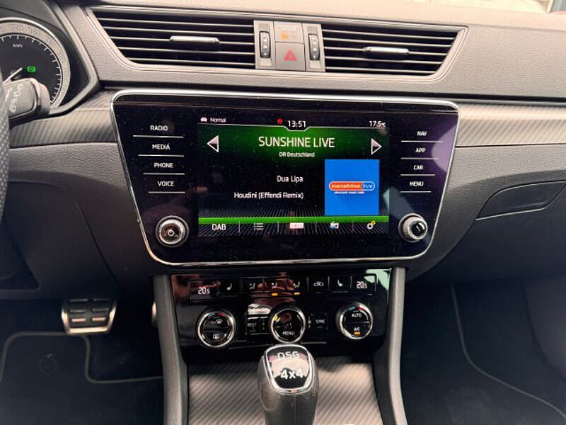 SKODA Superb Combi SportLine 4x4 2,0TDI DSG ACC Canton