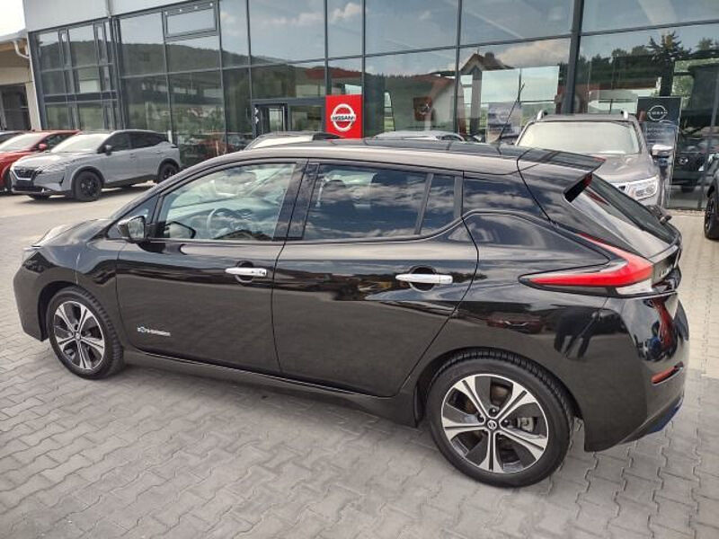 Nissan Leaf N-Connecta 40KW NAVI / AVM Kamera / Winterpaket