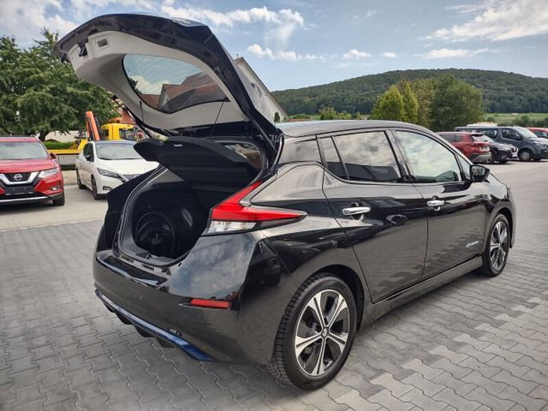 Nissan Leaf N-Connecta 40KW NAVI / AVM Kamera / Winterpaket