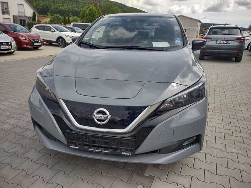 Nissan Leaf Sondermodell LEAF 10 / 40KW / NAVI / Kamera / Winter