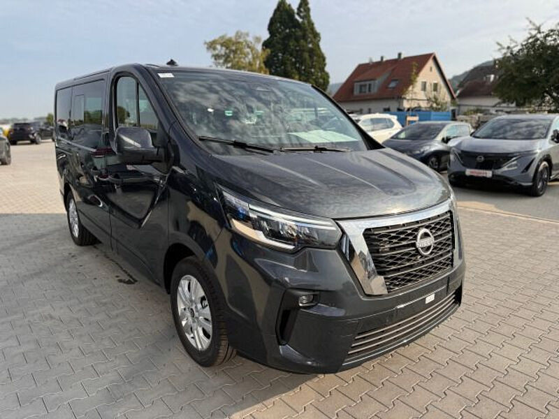 Nissan Primastar Kombi L1H1 2,8t Tekna 8Sitze Heckklappe DESIGNPAKET