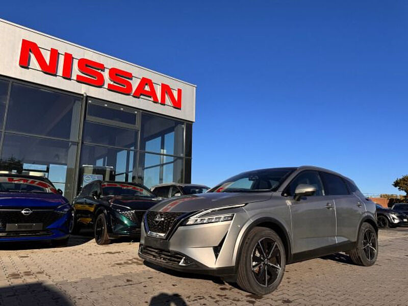 Nissan Qashqai Tekna 4x4 GLASDACH/BOSE/LED/HEADUP