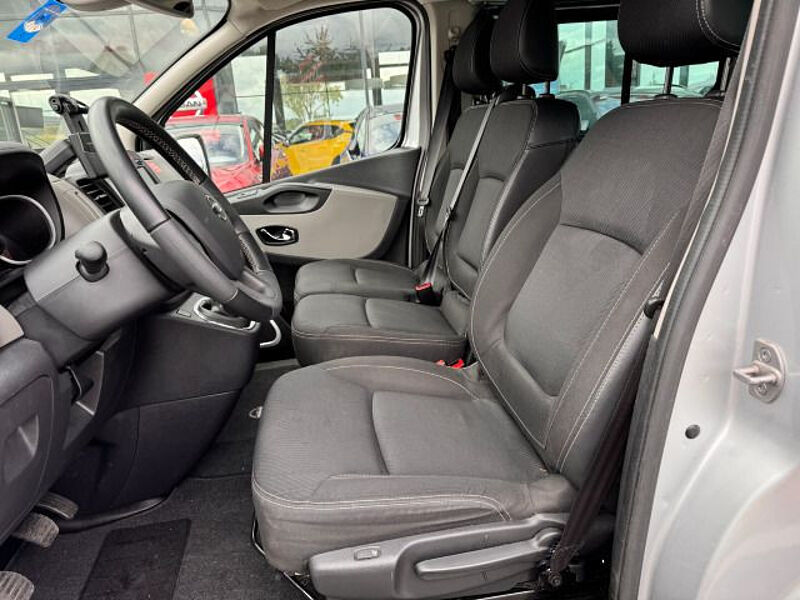 Nissan NV300 Kombi L1H1 2,7t PREMIUM 9SITZE