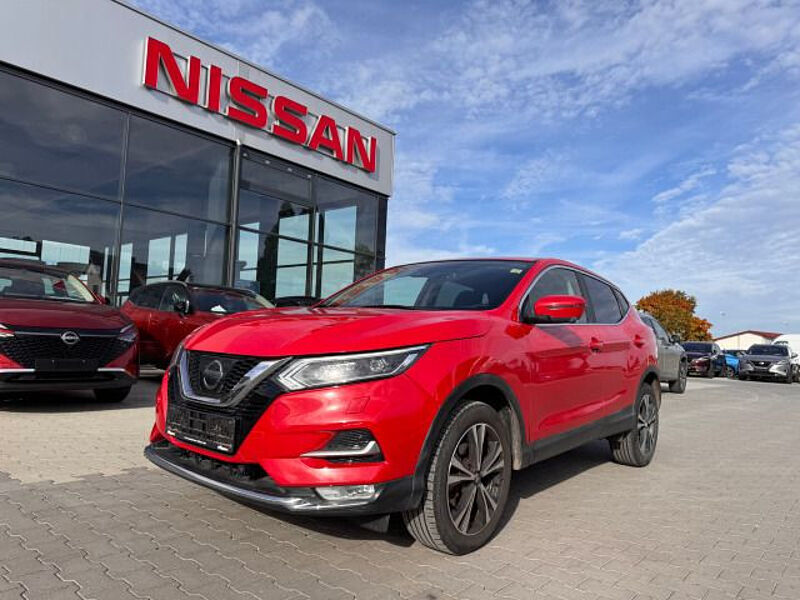 Nissan Qashqai 1.6DIG-T N-Connecta LED DAB AHK