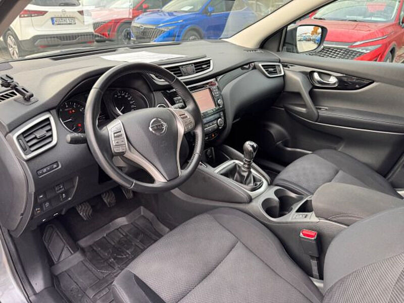 Nissan Qashqai N-Connecta 1,6DIG-T DESIGN AHK