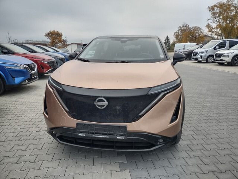 Nissan Ariya Evolve Pack 87KWh 20 Zoll / AVM / Schiebedach / HeadUp