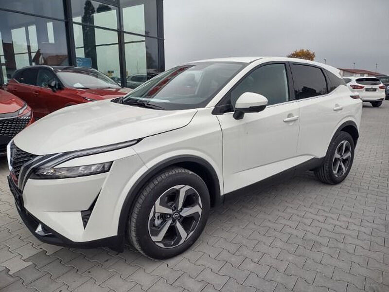 Nissan Qashqai N-Connecta Xtronic 1.3DIG-T NAVI / Winter / Kamera