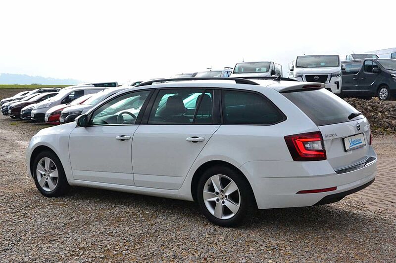 SKODA Octavia Combi Ambition