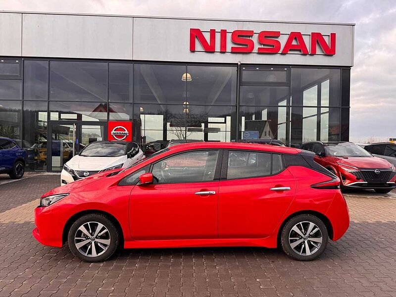 Nissan Leaf Acenta 40kwh WINTERPAKET ALLWETTER