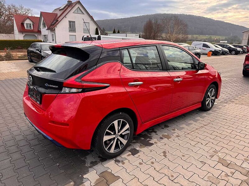 Nissan Leaf Acenta 40kwh WINTERPAKET ALLWETTER