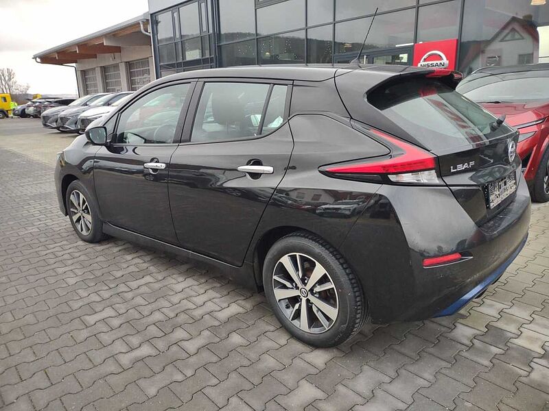 Nissan Leaf Acenta 40KW / WinterPaket / Kamera / DAB