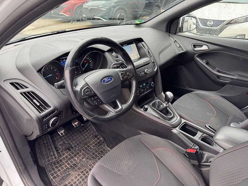 Ford Focus 1.5 EcoBoost ST-Line Start/Stopp NAVI KAMERA SITZHEIZUNG