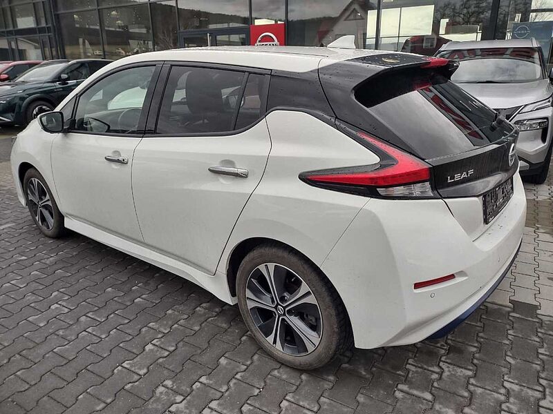 Nissan Leaf N-Connecta 40KW / NAVI / Winter / AVM Kamera