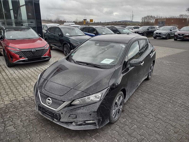 Nissan Leaf N-Connecta 40KW / NAVI / LED / Winter / AVM Kamera