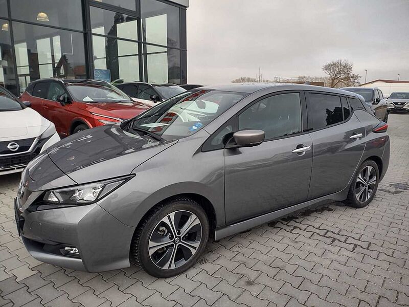 Nissan Leaf N-Connecta 40KW LED / Winter / Ganzjahreifen